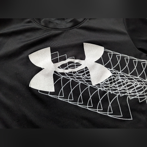 Under Armour & Nike Short Sleeve Top Bundle size 6 - Picture 6 of 10